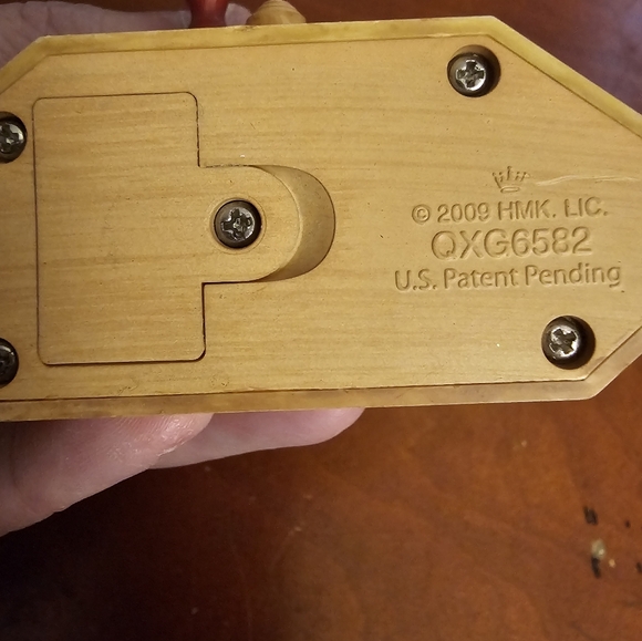 Hallmark 2000 christmas ornament - Picture 2 of 3